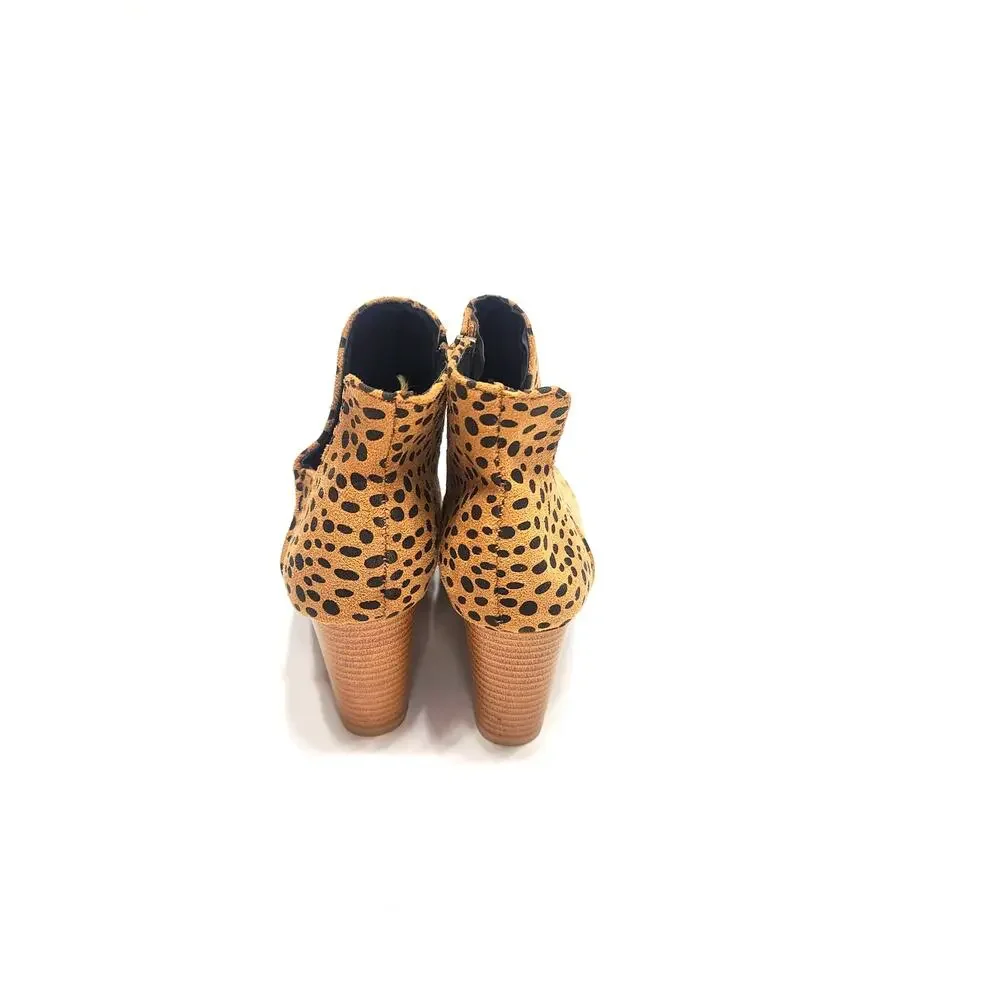 Leopard print booties boots women's 38 NWOT